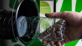 Zálohovanie plastových fliaš. Ochranári sú za, obchodníci proti