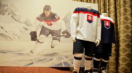 Cudzie hymny rozdelili koalíciu, Most-Híd stojí proti SNS