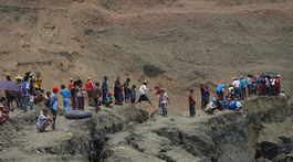 V nefritovej bani v Mjanmarsku zasypalo vyše 50 ľudí