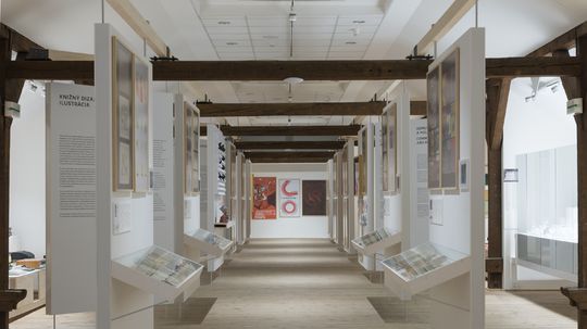 Výstava 100 rokov dizajnu je prvá expozícia...