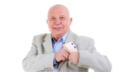 Ak práca na dohodu presiahne mesačne 200 eur, aj pri uplatňovaní výnimky sa dôchodok zvýši