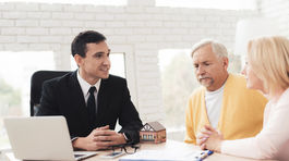 Darovacia zmluva musí byť pri nehnuteľnostiach písomná