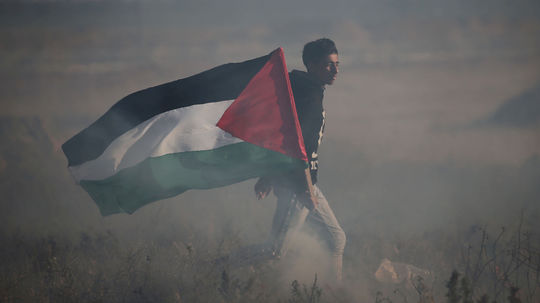 Ganc je proti anektovaniu území, kde majú Palestínčania silné zastúpenie