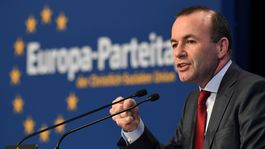 Manfred Weber nesúhlasí s účasťou Británie v eurovoľbách