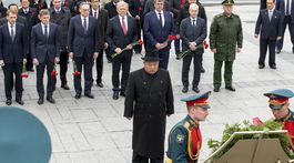 Kim Čong-un v Rusku položil veniec k vojenskému pamätníku a vrátil sa do vlasti