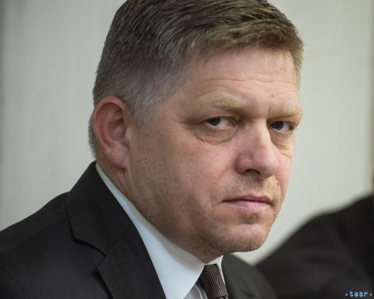 Expremiér Robert Fico.