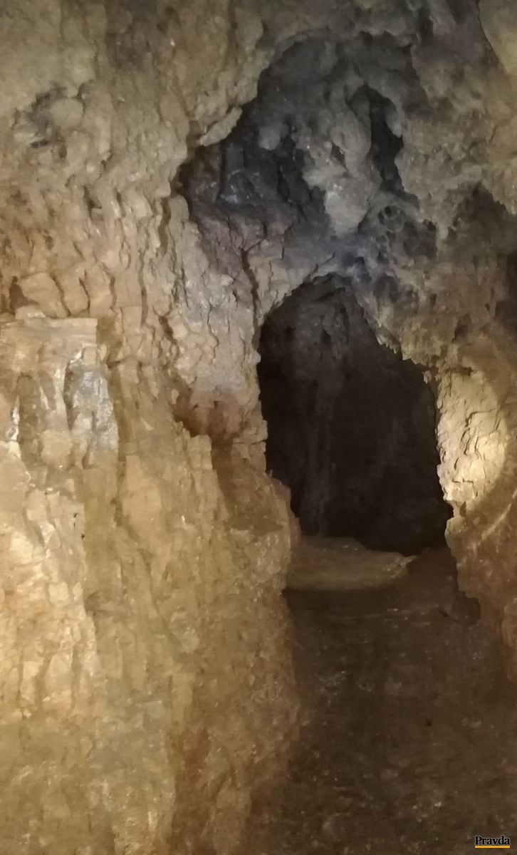 Jazvinská jaskyňa sa nachádza v tajomnom Tribeči.