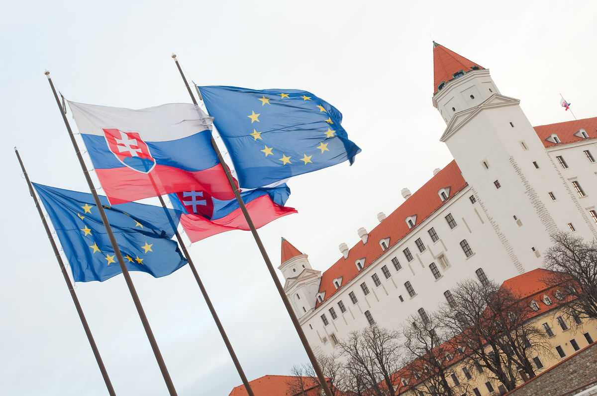vlajky, hrad, bratislava, slovensko, eú,...