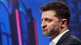 Zelenskyj dostal pokutu za to, že pri voľbách ukázal označený lístok