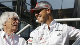 Ecclestonova kritika Schumachera vzbudila nevôľu. Vyjadril sa aj k Mickovi