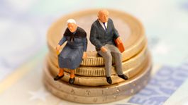 Veteránom protikomunistického odboja stúpne príplatok k dôchodku