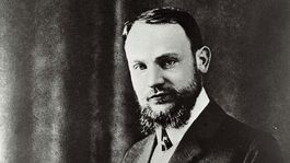  Štefánikovo dielo dominuje nad jeho tragickou smrťou