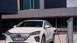 Hyundai-Ioniq-2020-1024-05