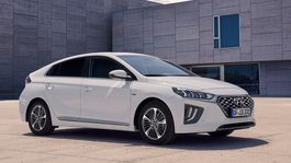 Hyundai-Ioniq-2020-1024-0a