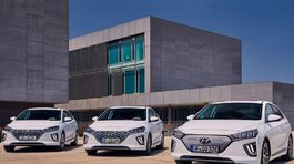 Hyundai-Ioniq-2020-1024-36