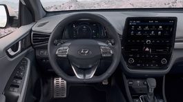 Hyundai-Ioniq-2020-1024-39
