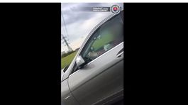 VIDEO: Pes za volantom mercedesu! Polícia bola nekompromisná