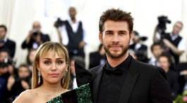 Speváčka Miley Cyrus a jej manžel Liam Hemsworth.