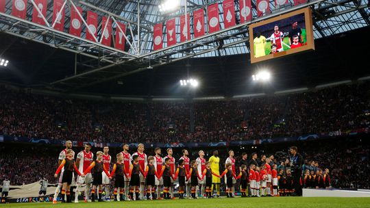 Nastúpení hráči Ajaxu Amsterdam a Tottenhamu...