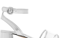 Biele sandále s vinylovým remienkom Prada. P