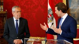 Rakúsky prezident Alexander Van der Bellen chce predčasné parlamentné voľby v septembri