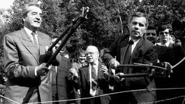 Máj 1989: Režimu začal dochádzať dych