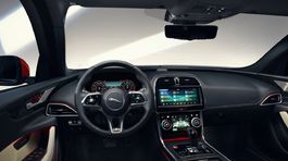Jaguar XE - 2019