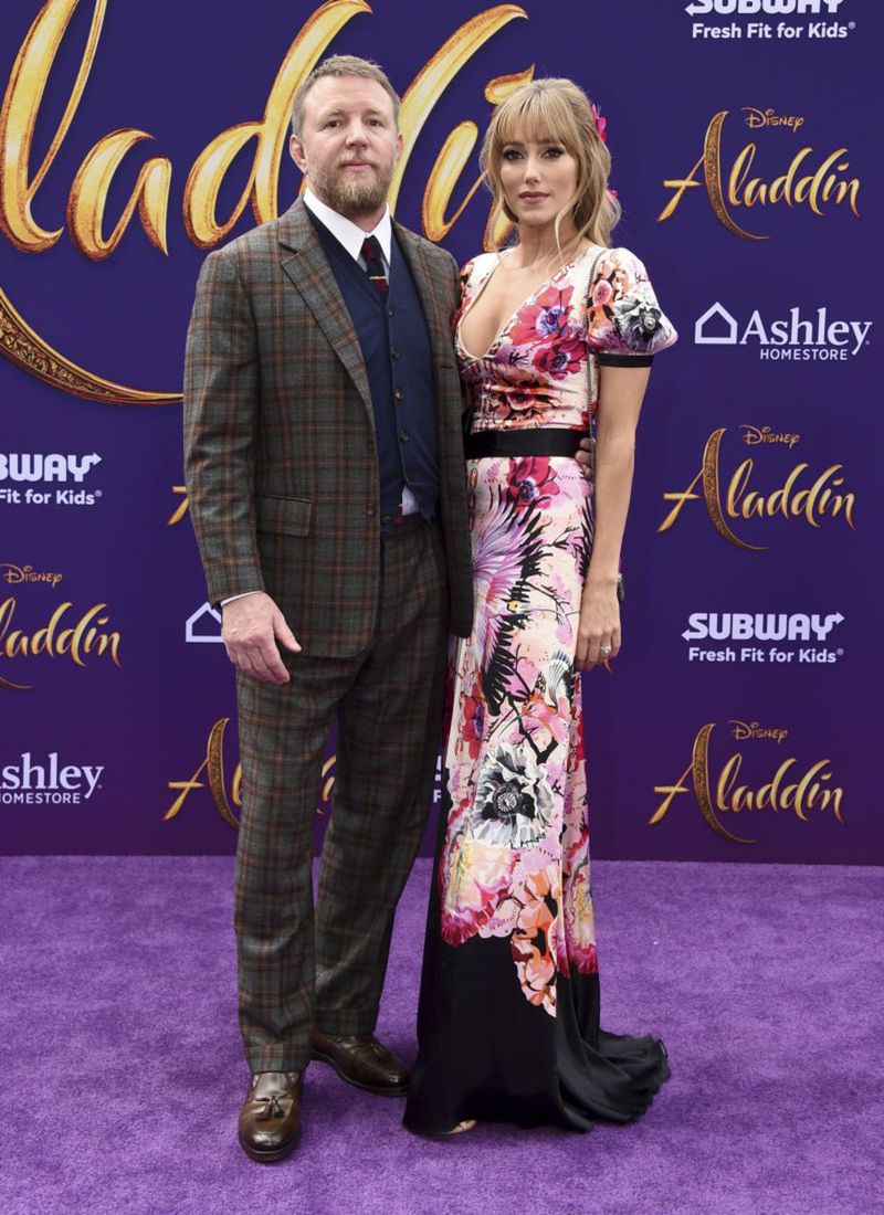 Guy Ritchie a jeho manželka Jacqui Ainsley na...