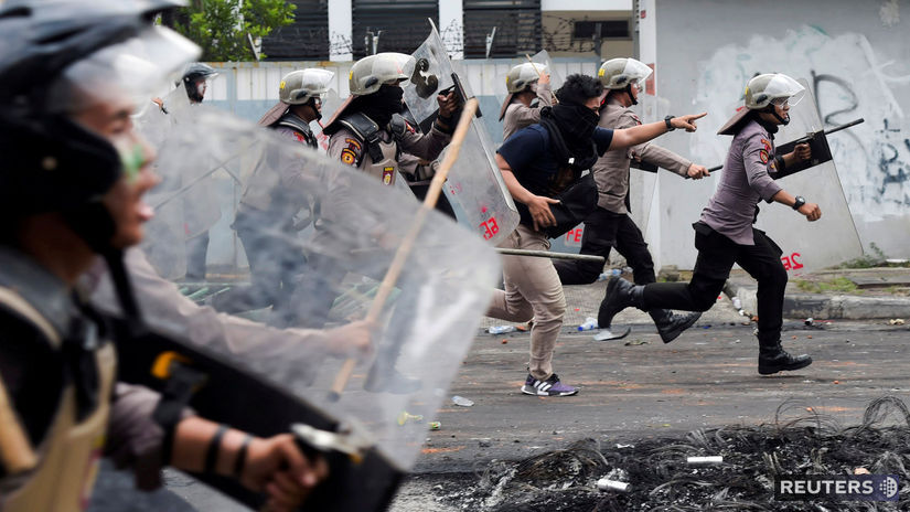 Indonézia / Jakarta / násilnosti /