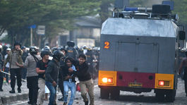 Indonézia / nepokoje /
