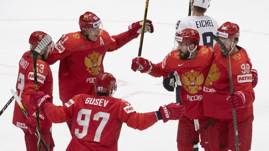 SR Bratislava MS2019 Hokej 1/4 Rusko USA BAX