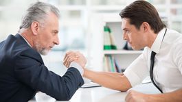 Firmy kontra školy: Dostávajú vysokoškoláci počas štúdia to, čo potrebujú v praxi?