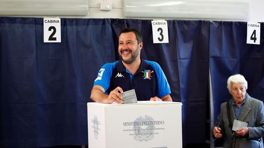Taliansky premiér
		Matteo
		Salvini.