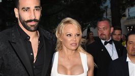 Pamela Anderson sa rozišla s futbalistom Ramim. Vraj ju podvádzal, toto mu odkázala!