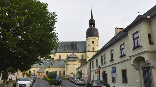 Trnavská arcidiecéza sa búri. Zvony na kostoloch budú zvoniť proti reforme školstva