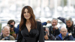 Večná čierna na 5 rôznych spôsobov! Inšpirujte sa pri jej nosení hviezdami