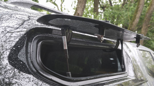 Mitsubishi L200 Black Edition