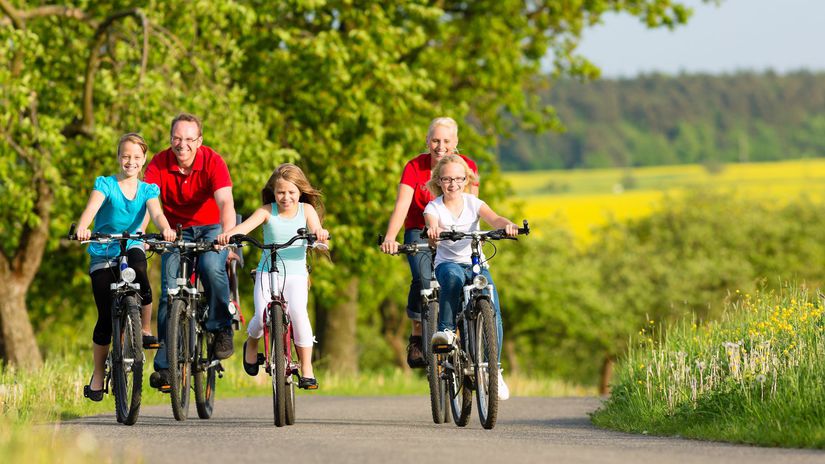 cyklisti, bicykel, rodina, šport, pohyb