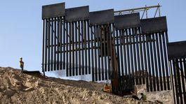 Trump nechce kojotov, kartely ani imigrantov. Clá ich majú zastaviť