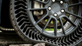 Michelin Uptis - bezvzduchová pneumatika
