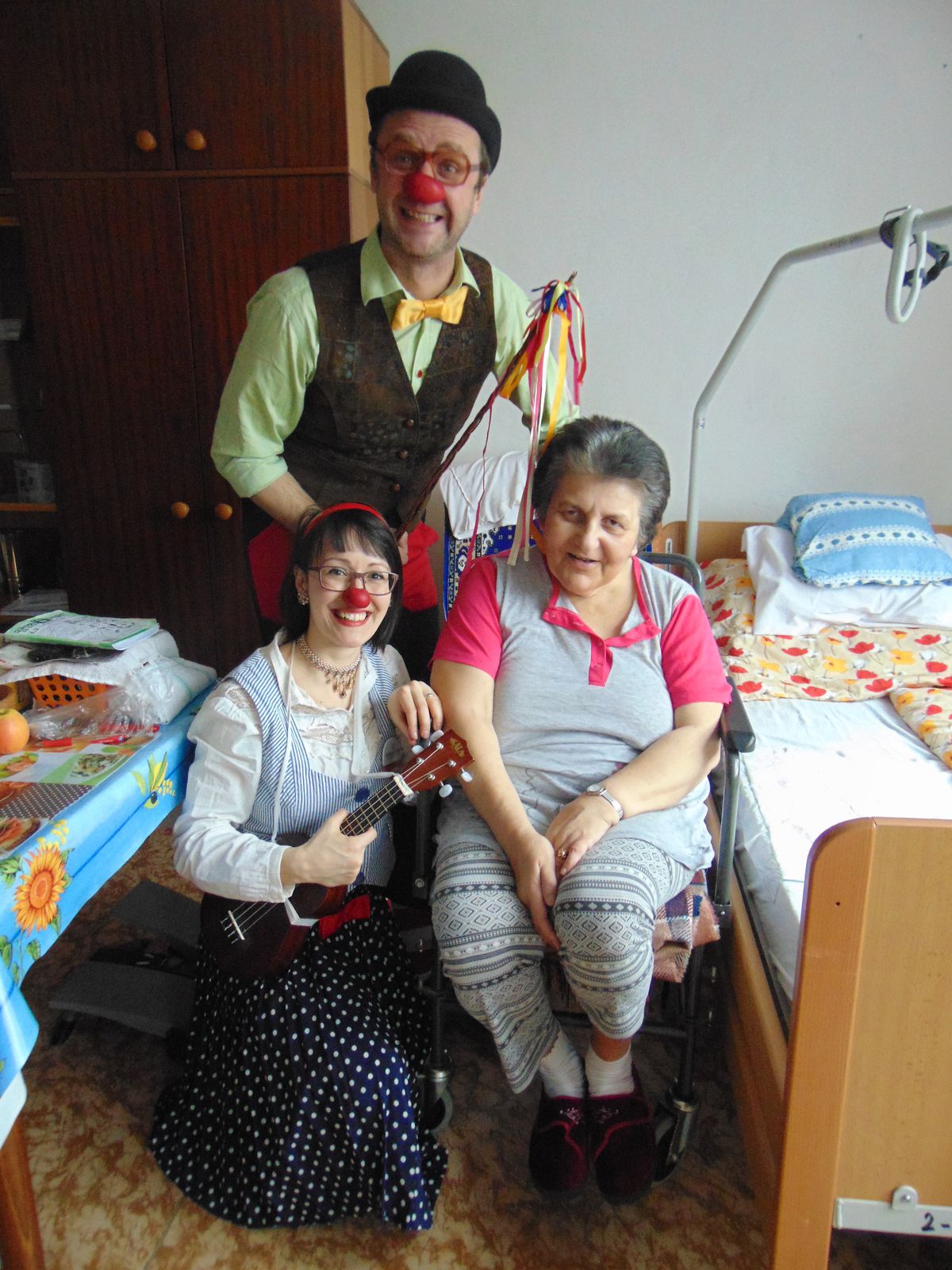 Zdravotní klauni navšetvujú seniorov z Dolného...