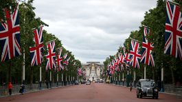 Britská Konzervatívna strana potvrdila 10 kandidátov na post nového lídra