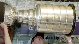 Chára absorbuje všetok tlak. Drží celé mužstvo