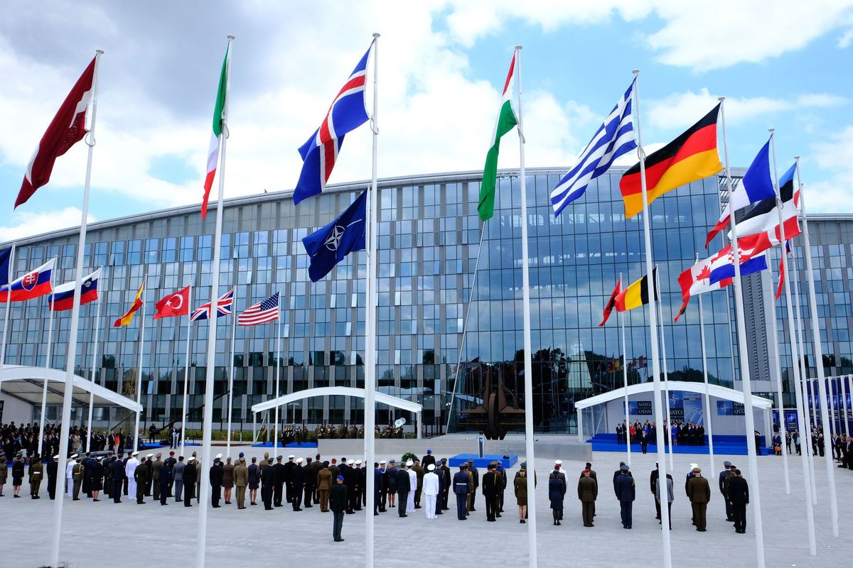 Ceremoniál pred začiatkom summitu členských...