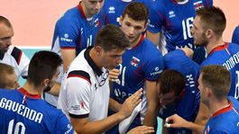 Volejbalové prehry v Humennom. Muži aj ženy uchmatli súperom len set