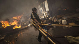 Súd v Egypte poslal za mreže 296 ľudí pre obvinenia z terorizmu