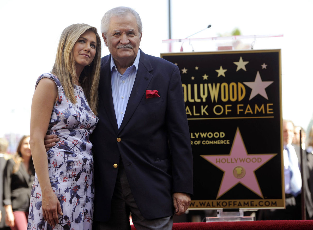 Jennifer Aniston a jej otec John Aniston v roku...