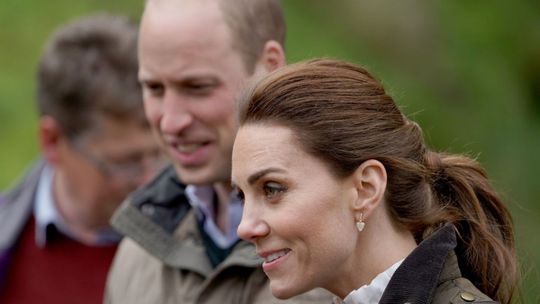 Vojvodkyňa Kate na ovčej farme v grófstve...