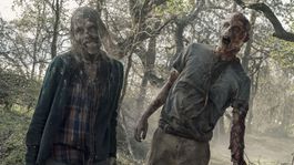 Blúdiaci zombíci a udupaní hrdinovia ešte majú čo povedať. Dlho to trvať nebude