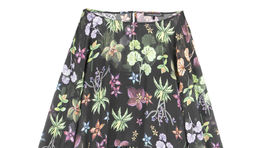 Vzorované ľahké šaty s kvetinovým vzorom značky Luisa Cerano, info o cene v predaji v Designer Outlet Parndorf. 